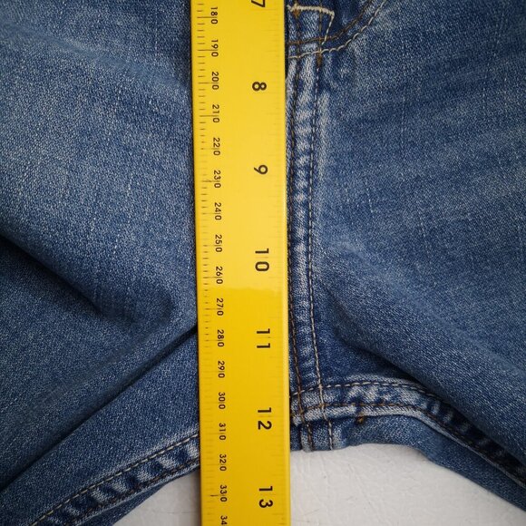 Wrangler Men's Size 36/30 Lighter Wash Slim Straight Blue Jeans - Picture 12 of 13